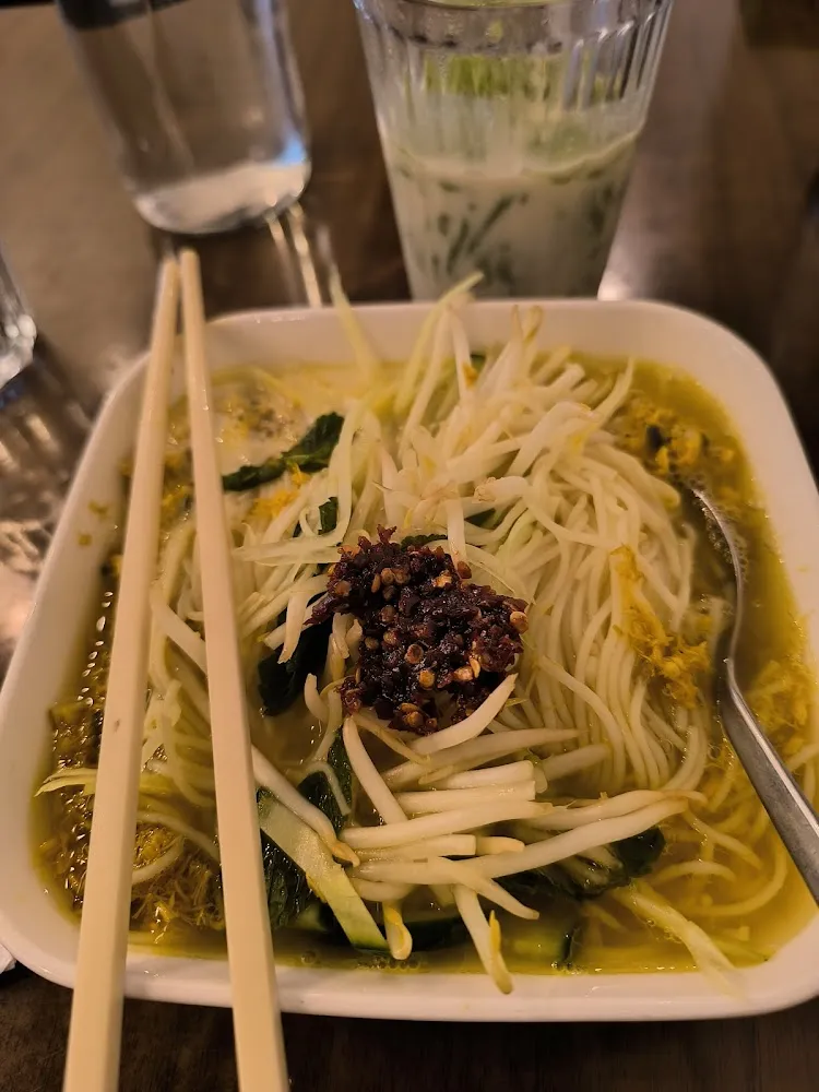 Num Banh Chok Hors Carte À Demander